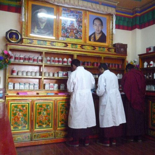 17. Tibet 6 Tashi Hulpo Monastery Hospital 3